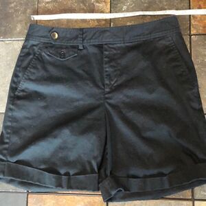 Lauren women’s size 8 black walking shorts